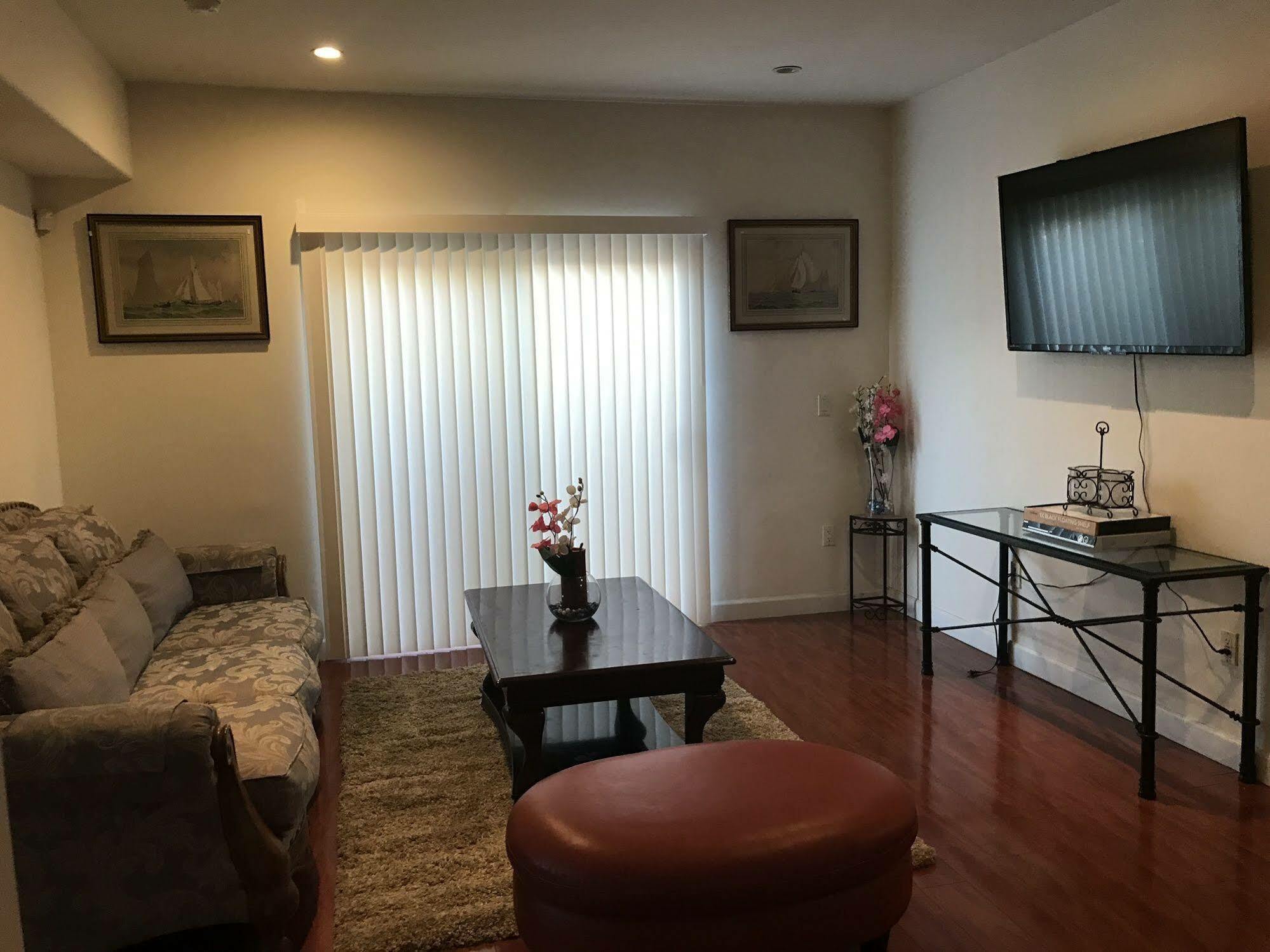Fully Furnished Apartment In La Close To Beverly Hills Buitenkant foto